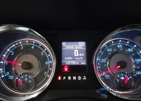 2014 Chrysler Town & Country Touring z USA, uszkodzony, nr VIN 2C4RC1BG9ER437832